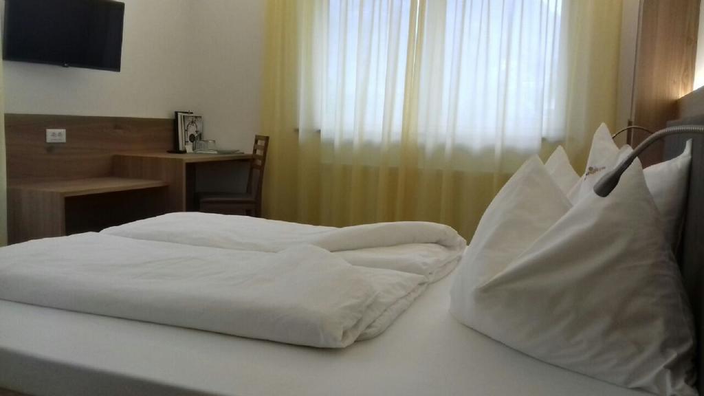 Hotel Garni Raffein à Lana Extérieur photo