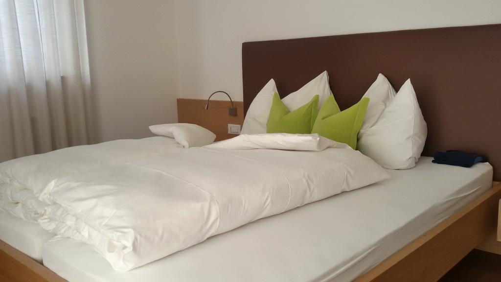 Hotel Garni Raffein à Lana Extérieur photo